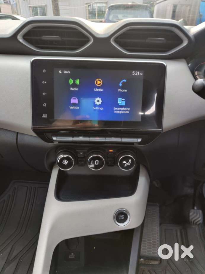 Nissan Magnite 1.0 Xv Turbo Cvt, 2022, Petrol