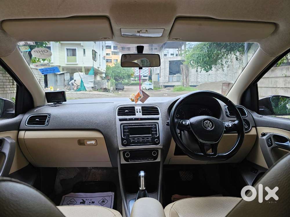 Volkswagen Vento 1.2 Tsi Highline Plus At, 2015, Petrol
