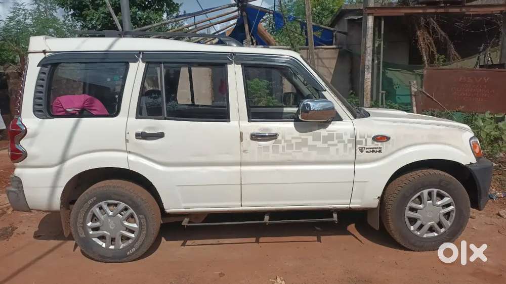 Mahindra Scorpio 2013