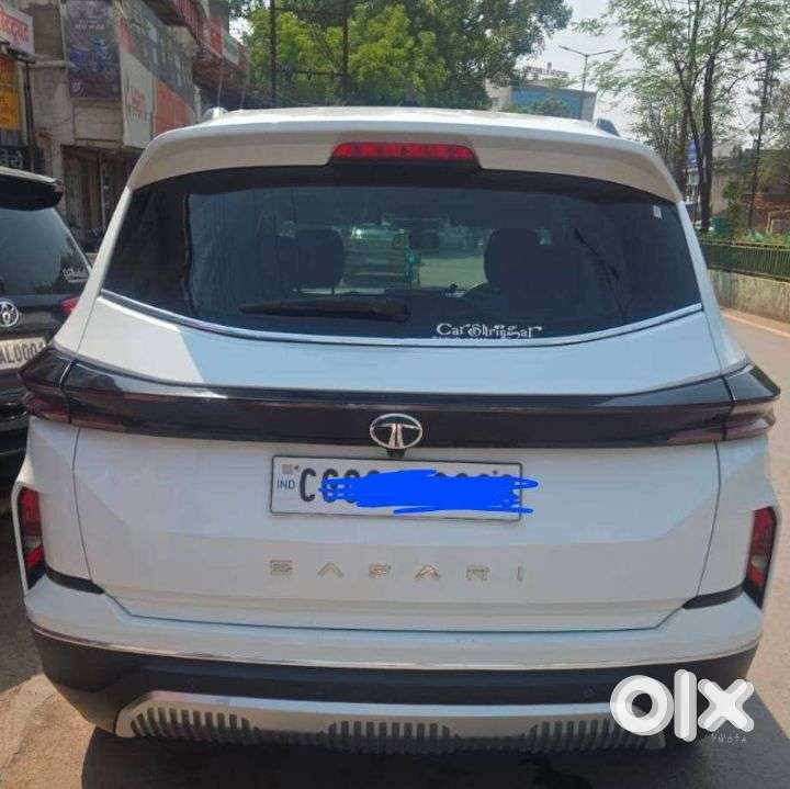 Tata Safari Pure Plus, 2024, Diesel