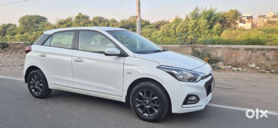 Hyundai I20 Asta 1.4 At Vtvt, 2018, Petrol