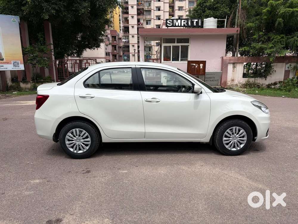 Maruti Suzuki Swift Dzire Vxi Optional, 2023, Petrol