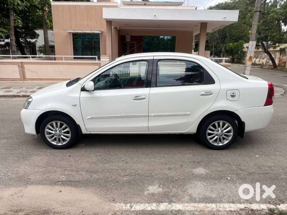 Toyota Etios 2010-2012 V, 2011, Petrol