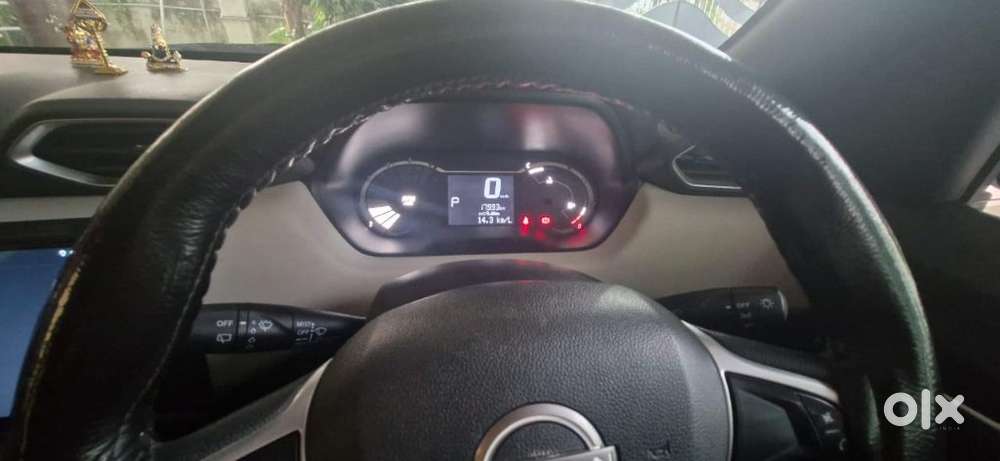 Nissan Magnite 1.0 Xv Executive Turbo Cvt, 2022, Petrol