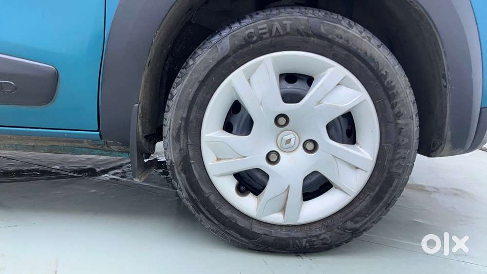 Renault Kwid 1.0 Rxt Amt, 2022, Petrol