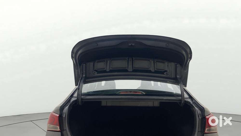 Hyundai Verna 1.6 Sx (o) Vtvt At, 2018, Petrol