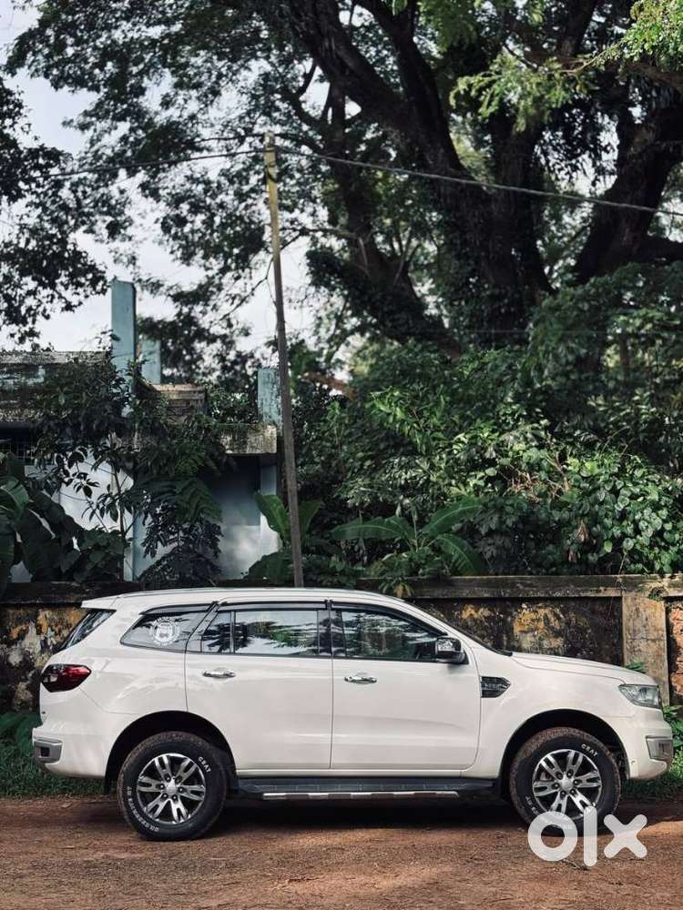 Ford Endeavour 3.2 Titanium At 4x4, 2017, Diesel