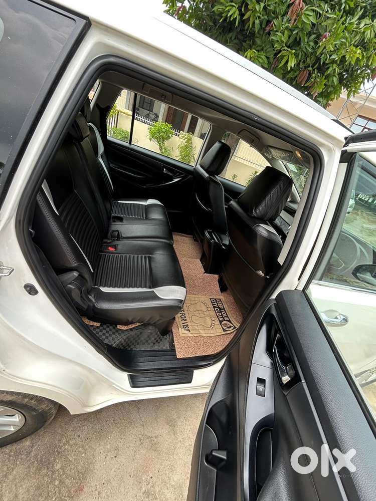 Toyota Innova Crysta 2017
