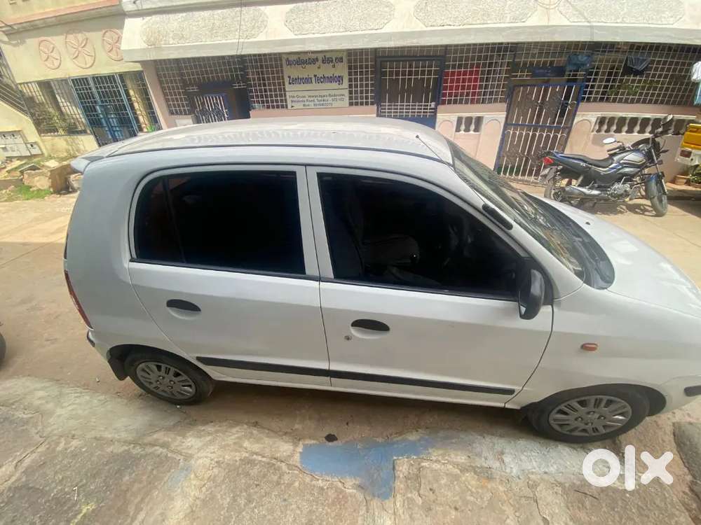 2011 Hyundai Santro Drive