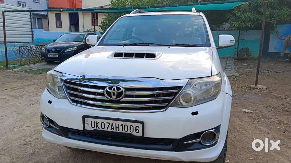 Toyota Fortuner Legender 2011