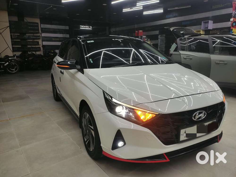 Hyundai I20 Asta (o) 1.2 Mt Dual Tone, 2023, Petrol