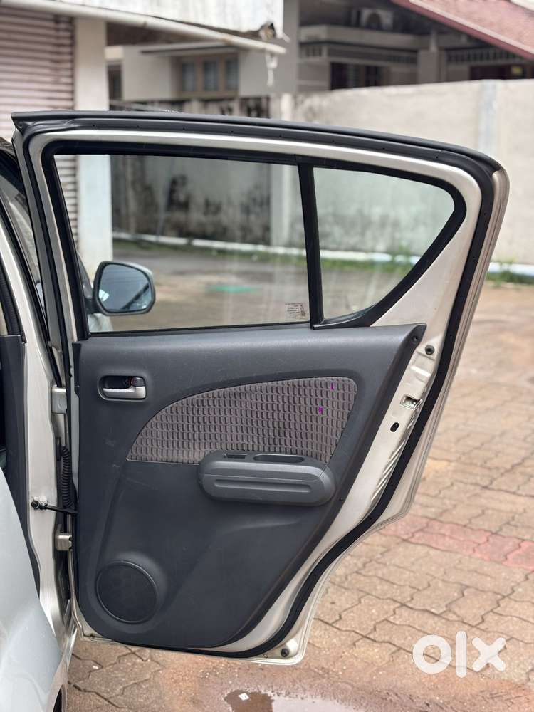 Maruti Suzuki Ritz Zxi, 2013, Petrol