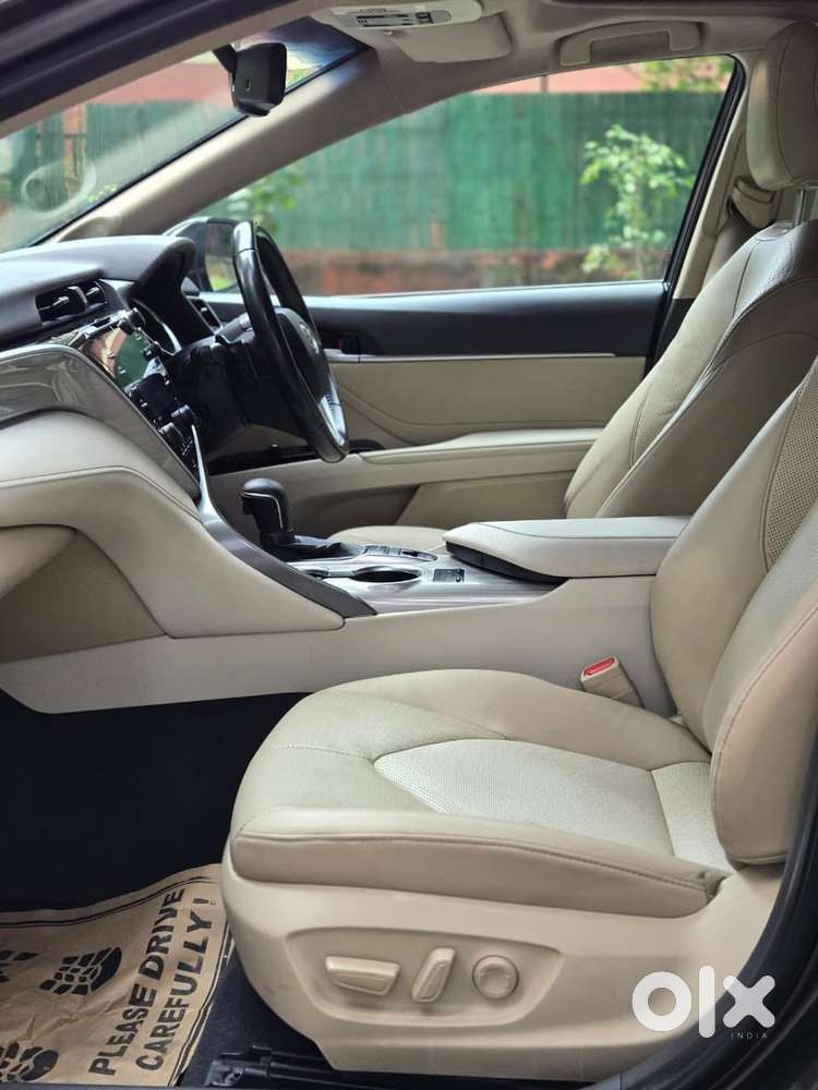 Toyota Camry Hybrid, 2021, Petrol