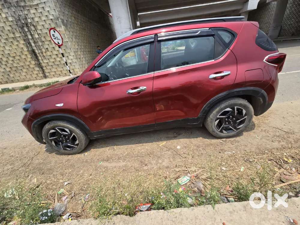 Kia Sonet 2024 Petrol Htk(o) Model With Good Condition