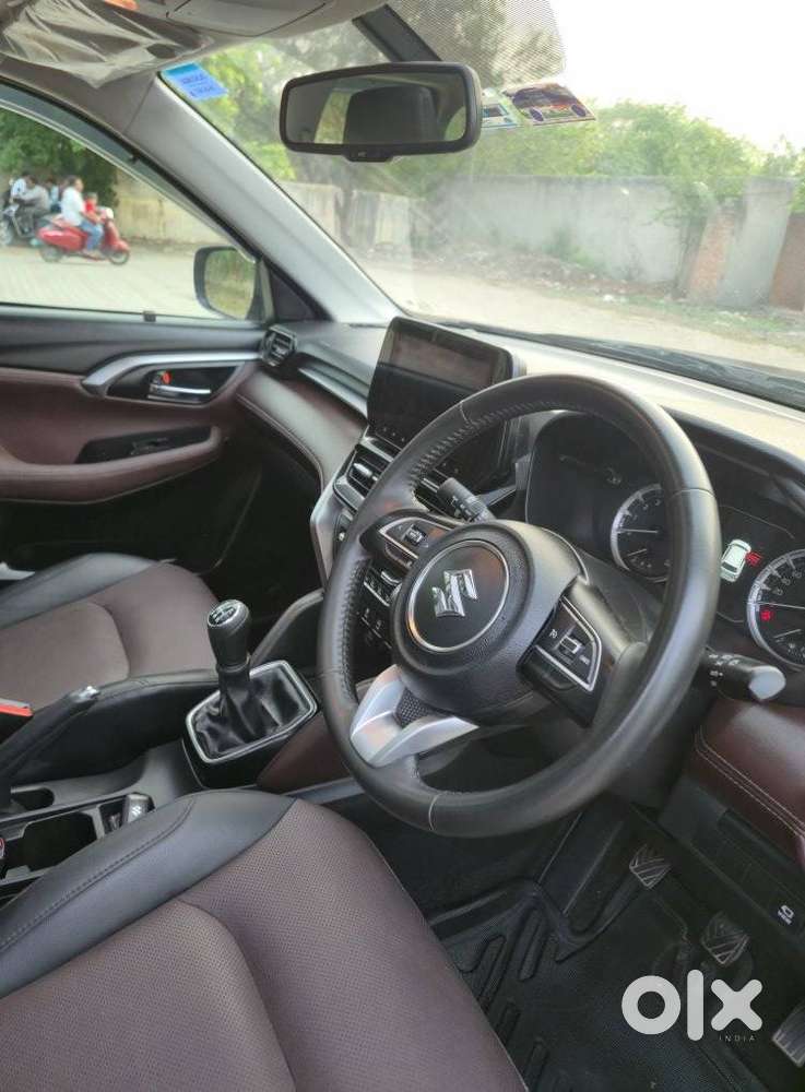 Maruti Suzuki Grand Vitara 1.5 Alpha Smart Hybrid, 2023, Petrol