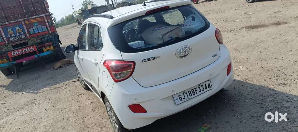 Hyundai Grand I10 2016 Cng & Hybrids First Owner Teacher Car Full Insu