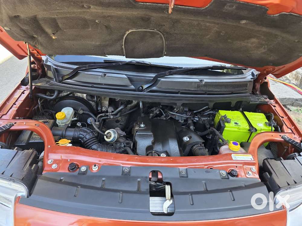 Mahindra Tuv 300 T8 Amt (automatic), 2016, Diesel