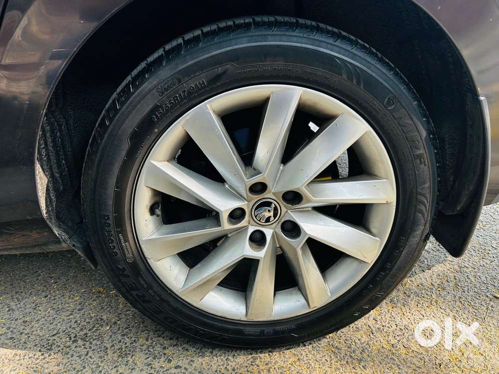 Skoda Superb L&k 1.8 Tsi At, 2019, Petrol