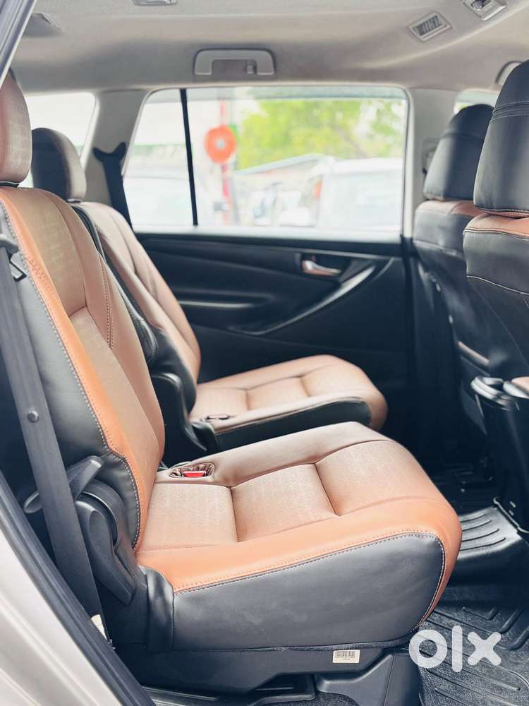 Toyota Innova Crysta 2.4 G Plus Mt 7 Str, 2021, Diesel