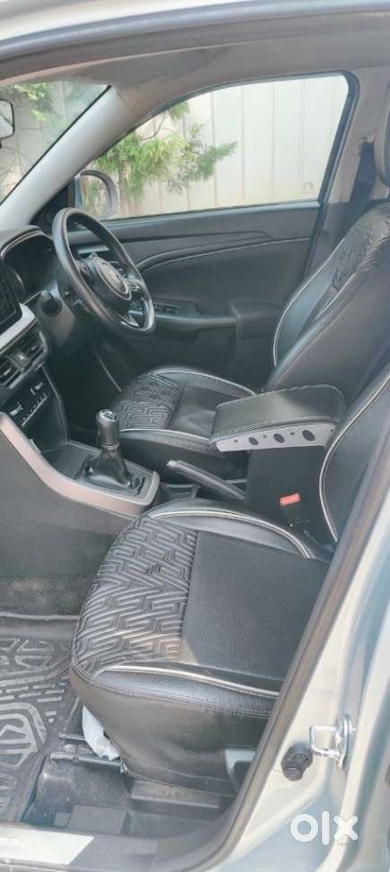 Maruti Suzuki Brezza 1.5 Vxi Smart Hybrid, 2023, Petrol