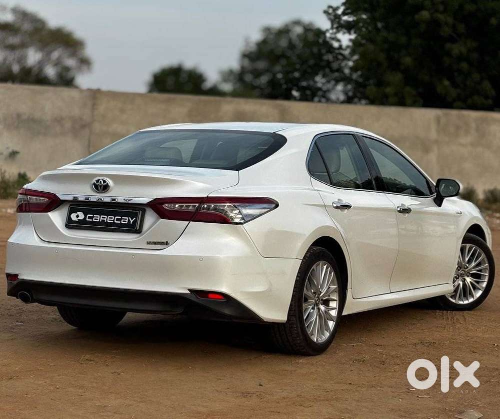 Toyota Camry Hybrid, 2019, Petrol