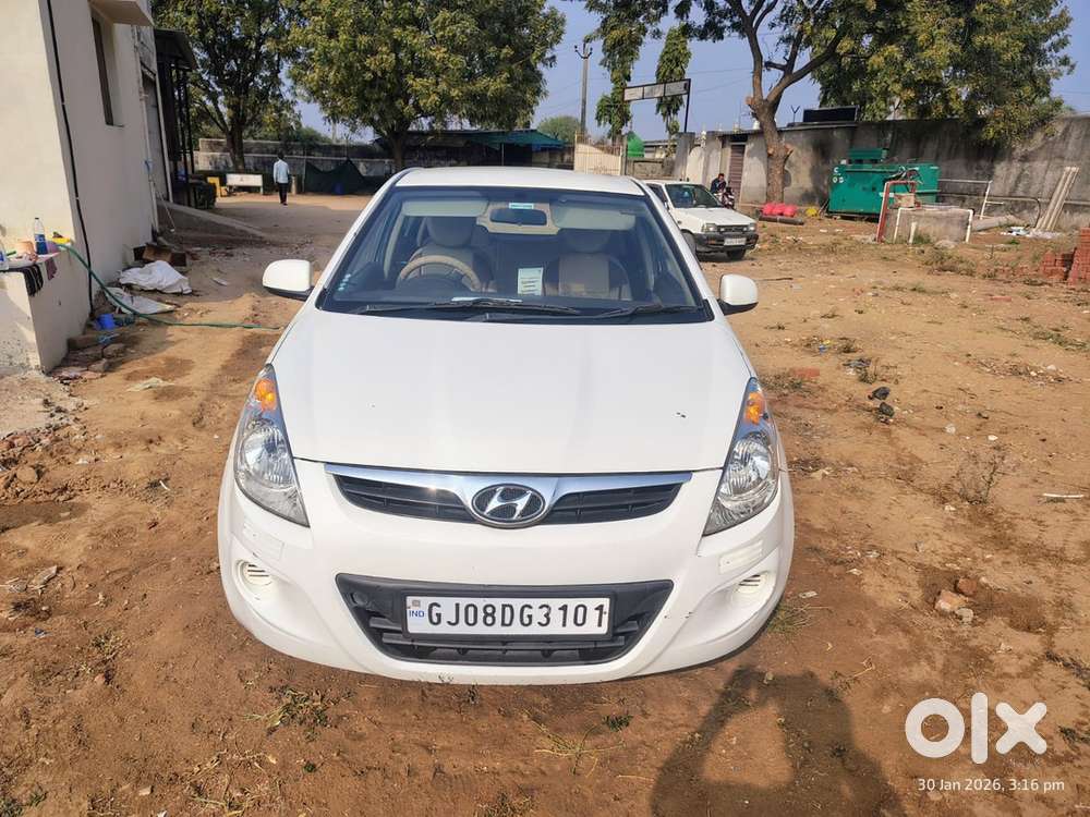 Hyundai I20 2010 Petrol & Cng Good Condition Well Maintained