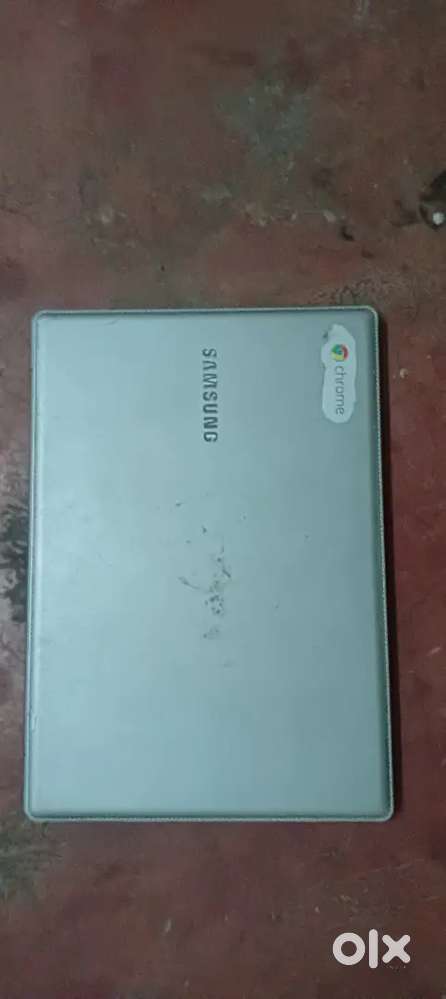 Samsung Chrom OS good quality with charger