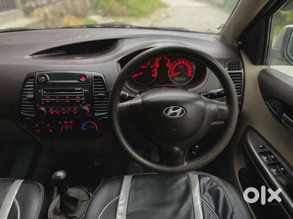 Hyundai I20 1.2 Magna Executive, 2011, Petrol