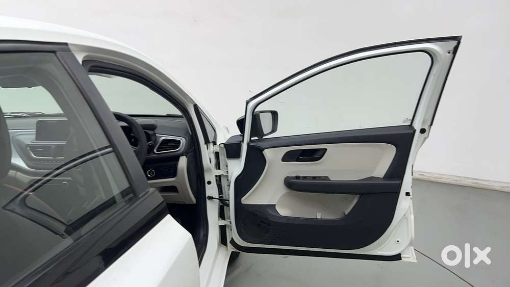 Tata Altroz 1.2 Xt, 2021, Petrol