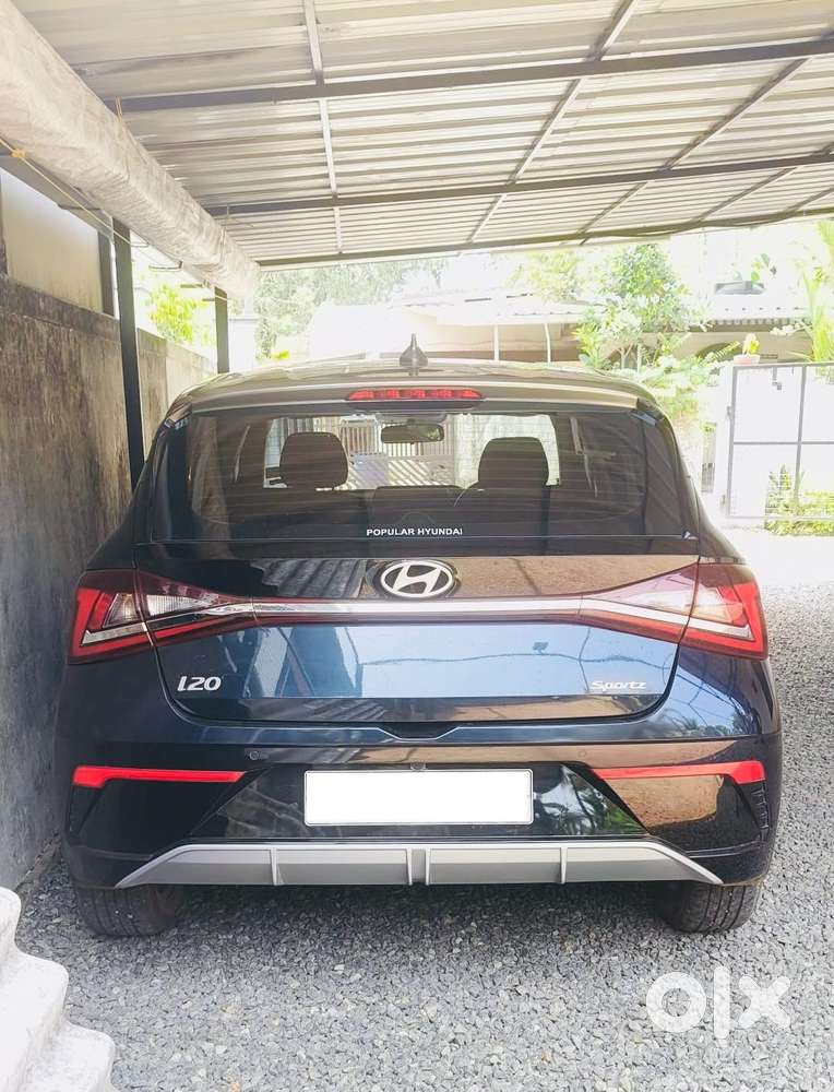 Hyundai I20 Sportz 1.2 Ivt Dual Tone, 2025, Petrol