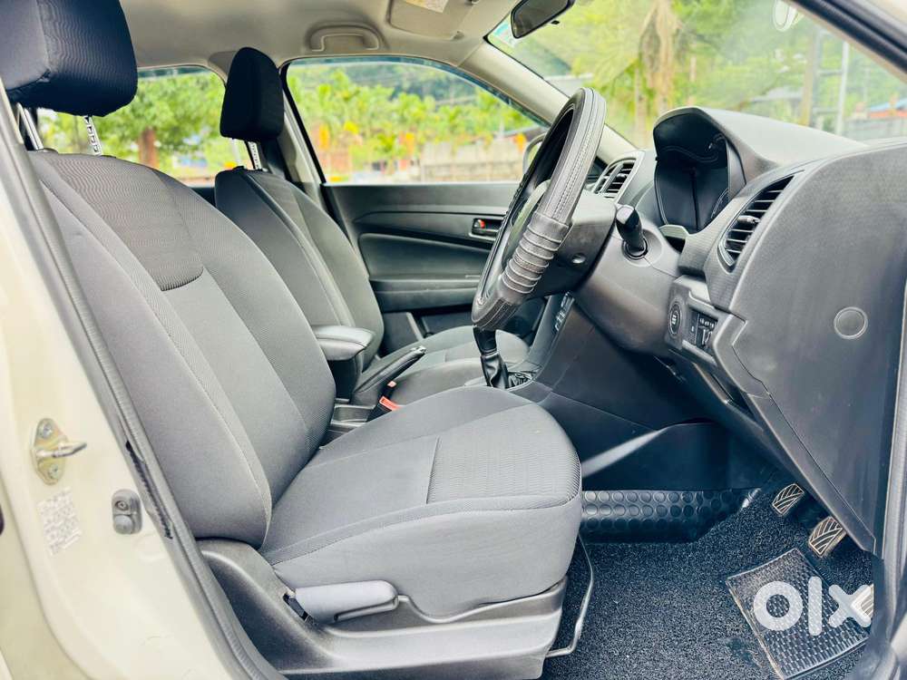 Maruti Suzuki Vitara Brezza 1.5 Vxi, 2020, Petrol
