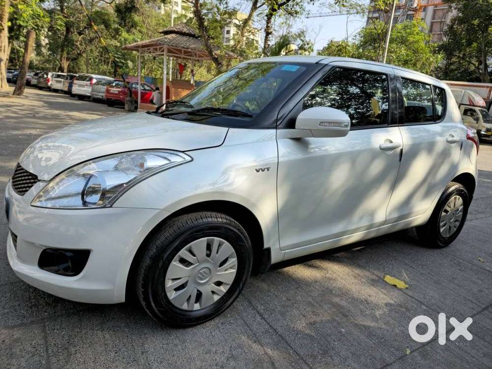 Maruti Suzuki Swift Vxi + Manual, 2012, Petrol
