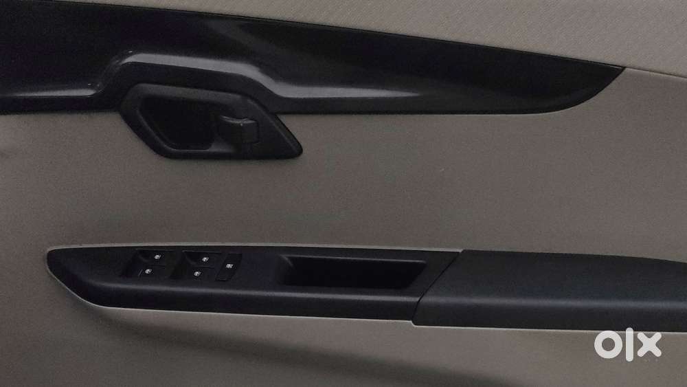 Mahindra Kuv 100 2016-2017 Mfalcon G80 K4 5str, 2016, Petrol