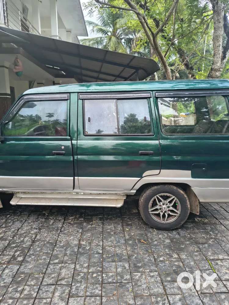 Toyota Qualis 2.4 D 2000 Manual Diesel