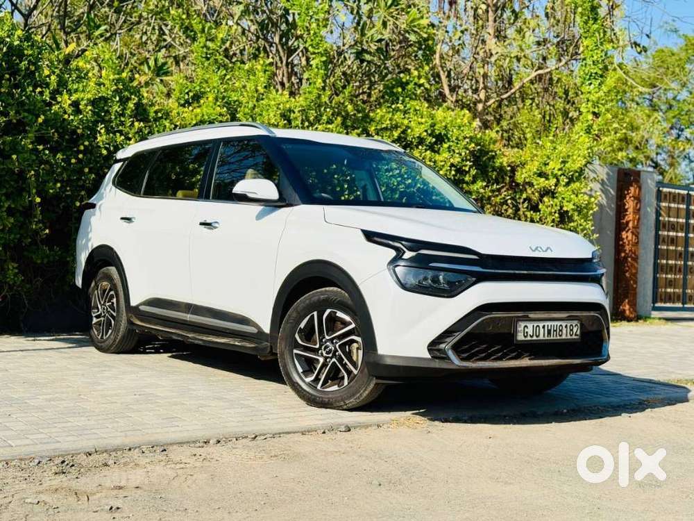 Kia Carens 1.4 Luxury Plus 6 Str, 2022, Petrol