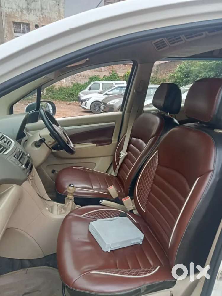 Maruti Suzuki Ertiga 2016