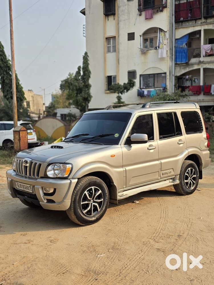 Mahindra Scorpio 2011 Manual