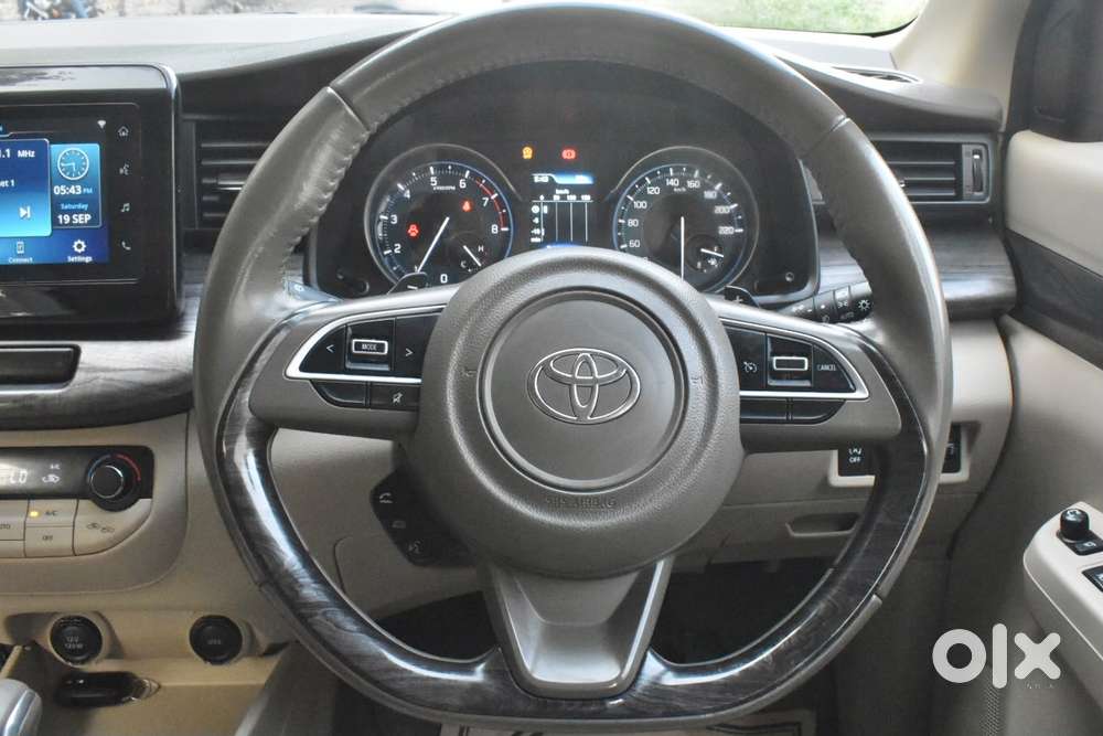 Toyota Rumion V At, 2023, Petrol