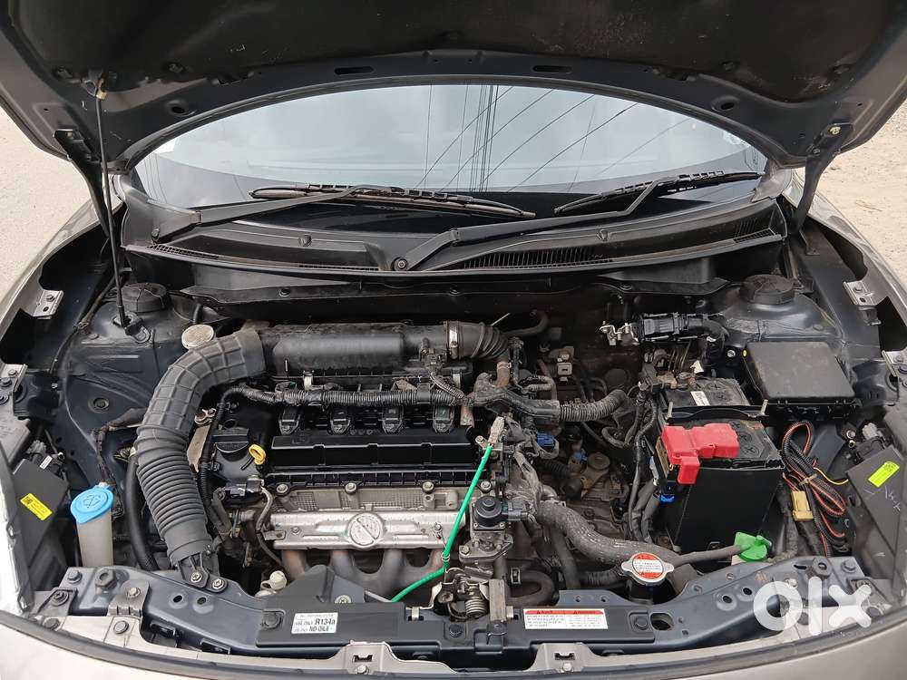 Maruti Suzuki Swift Vxi + Manual, 2022, Petrol