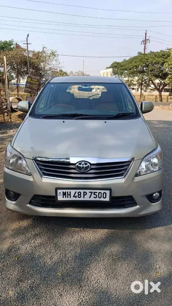 Toyota Innova 2.5 V (e4) 8s Good Condition Car Selling
