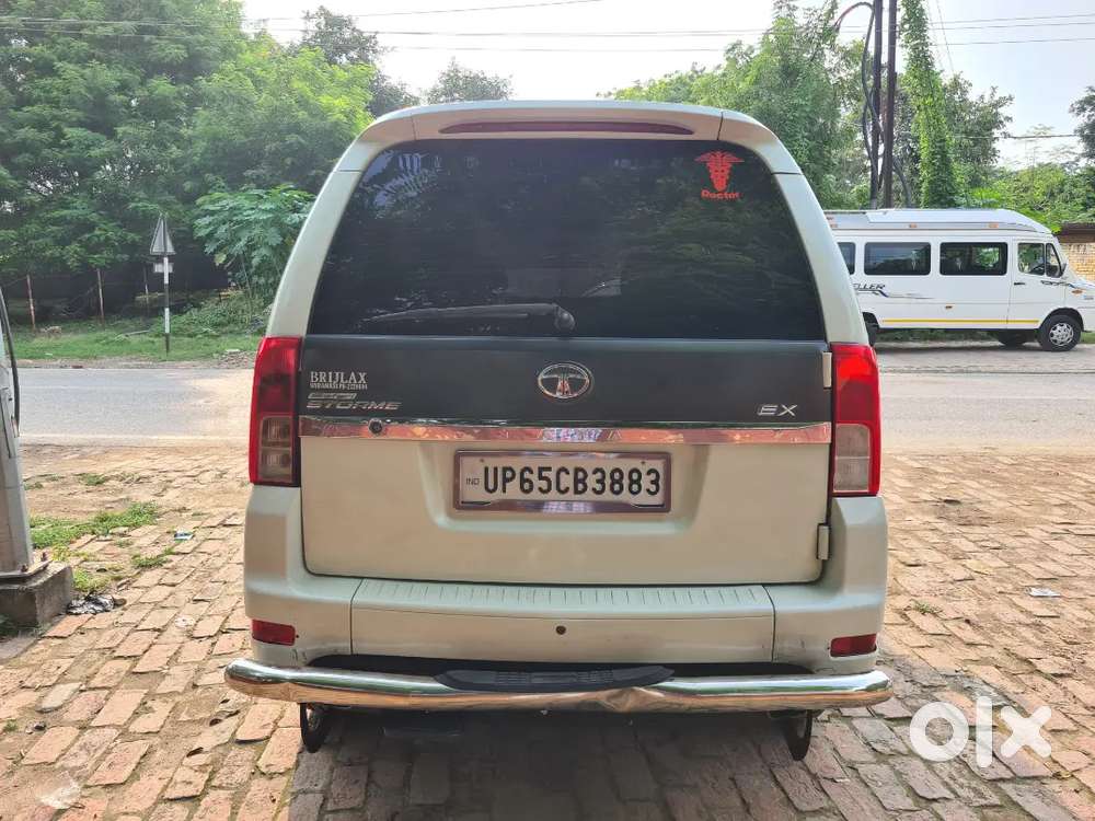 Tata Safari Storme 2015 Diesel Well Maintained