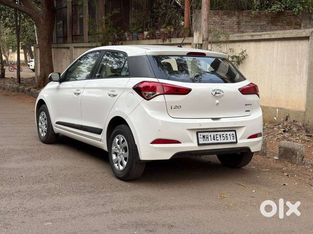 Hyundai I20 Sportz Plus, 2015, Petrol
