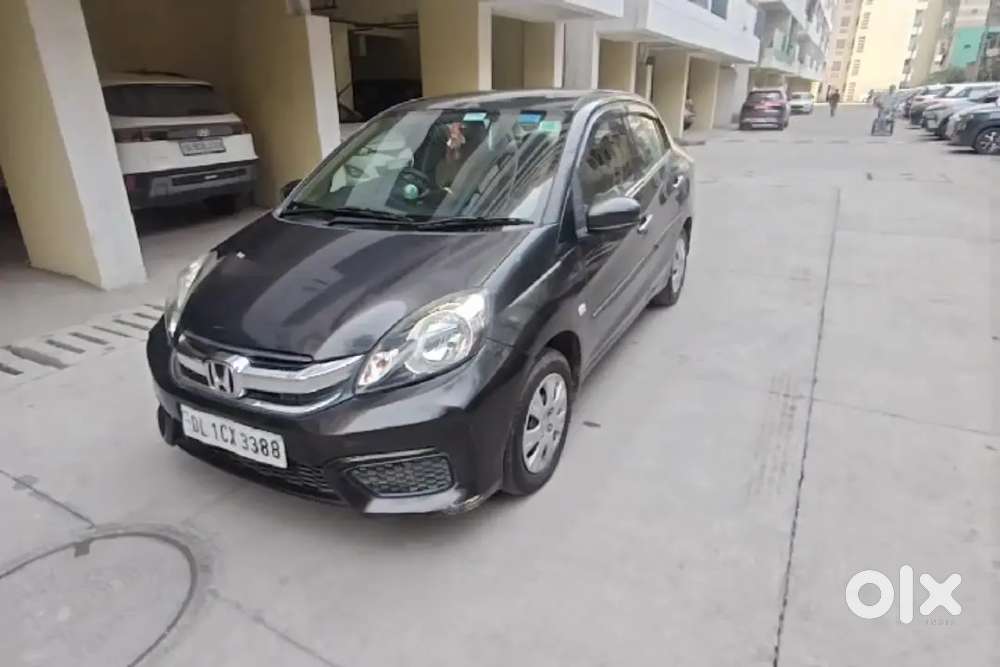 Honda Amaze (less Single Hand Driven)