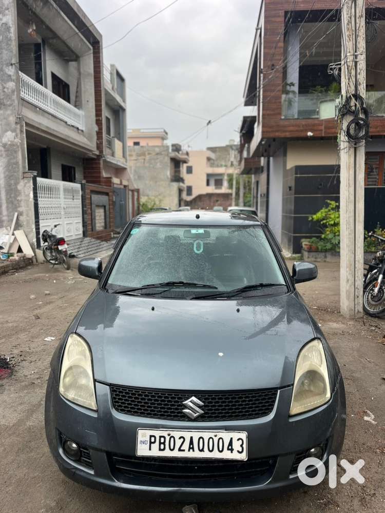 Maruti Suzuki Swift 2005 Petrol 125000 Km Driven