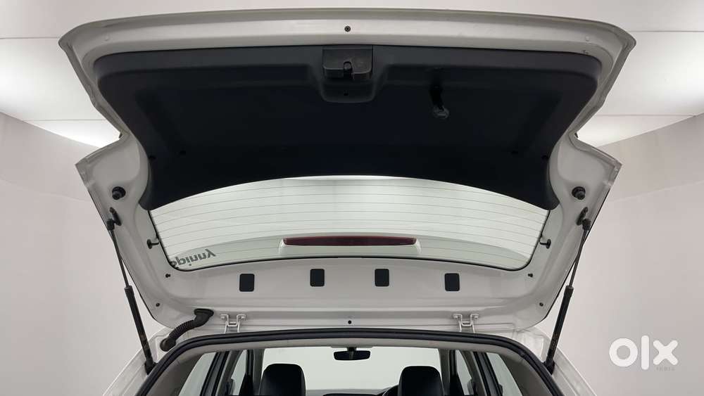 Volkswagen Taigun Topline 1.0 Tsi At (electric Seats), 2021, Petrol