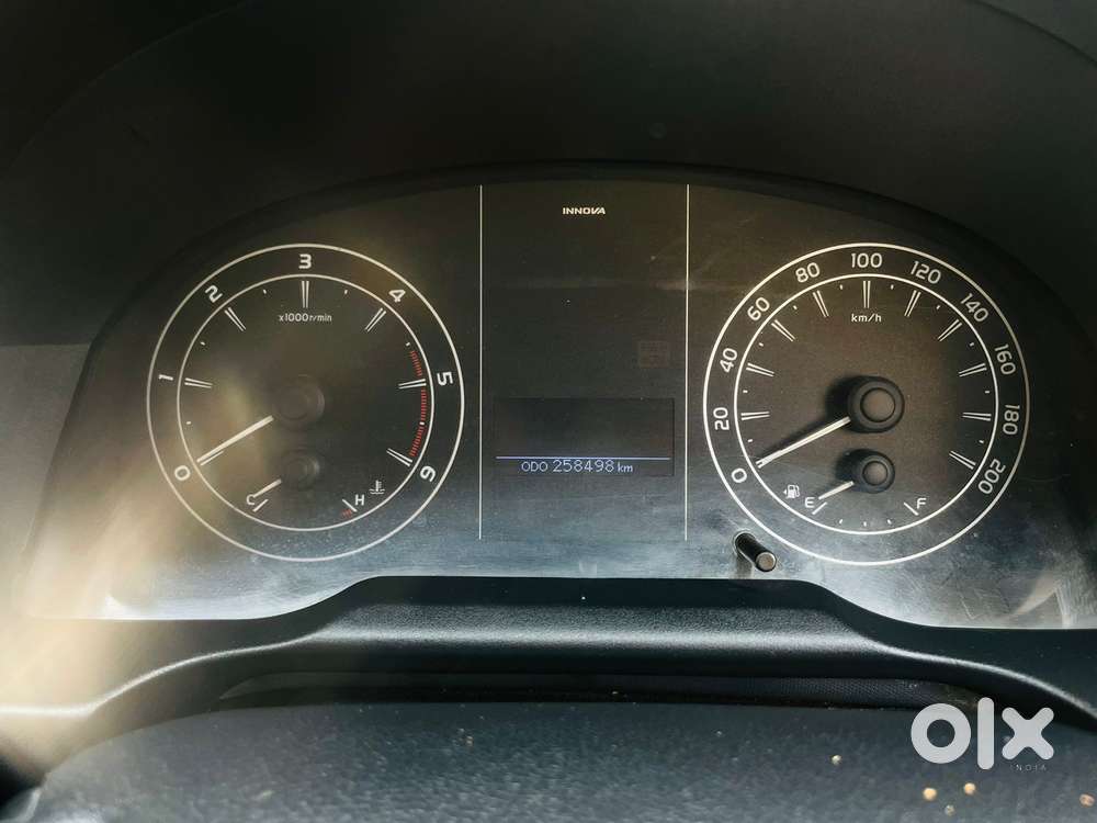 Toyota Innova Crysta 2.4 G Mt, 2018, Diesel