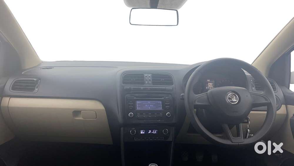 Skoda Rapid 1.0 Tsi Active, 2020, Petrol