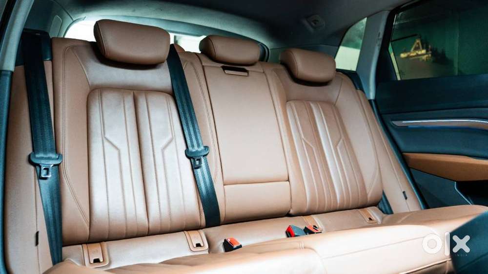 Audi E-tron 55, 2021, Electric