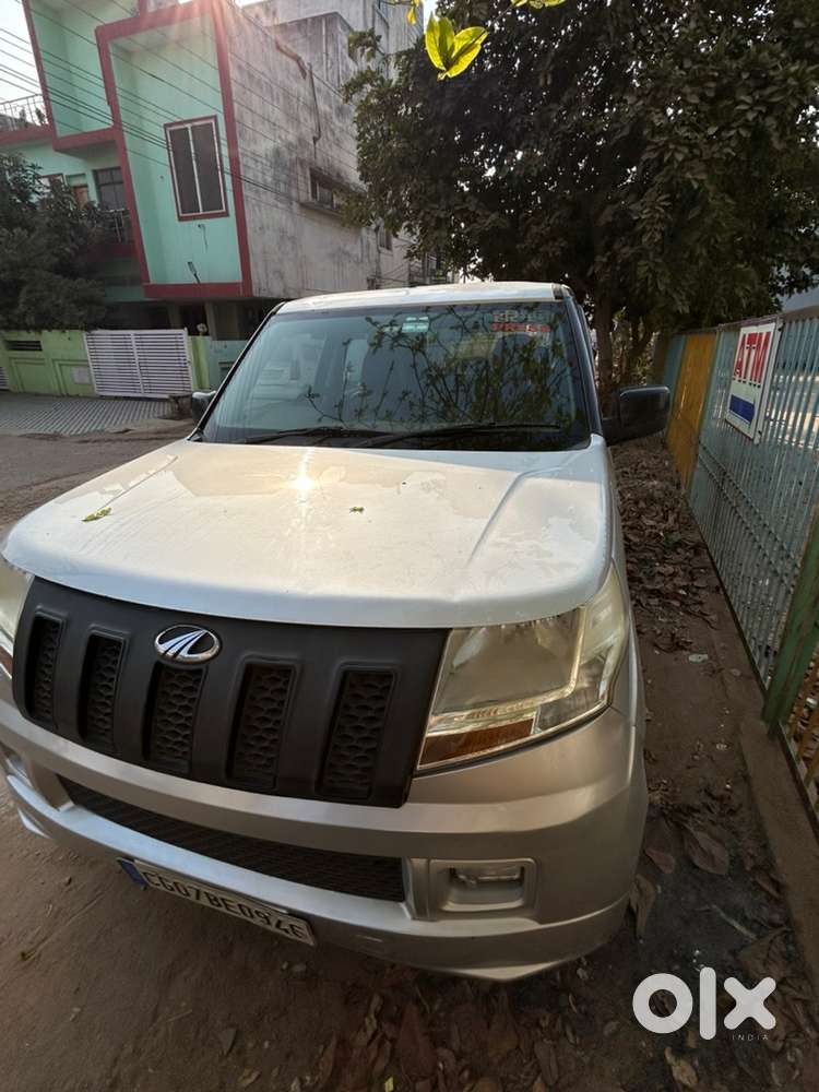 Mahindra Tuv 300 2017 Diesel Well Maintained