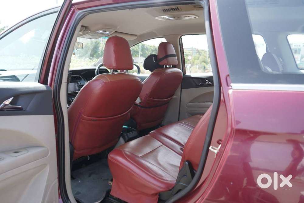 Mahindra Marazzo